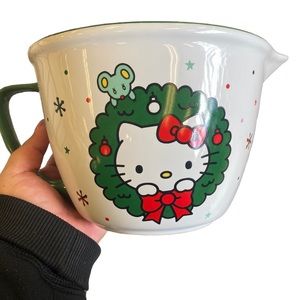 Hello kitty Christmas mixing bowl